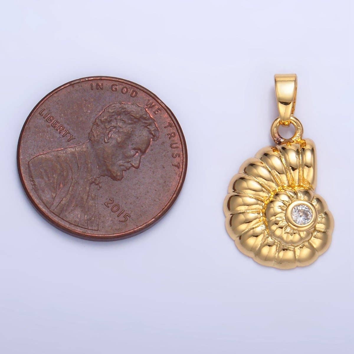 24K Gold Filled Clear CZ Clam Sea Shell Pendant | AA1046