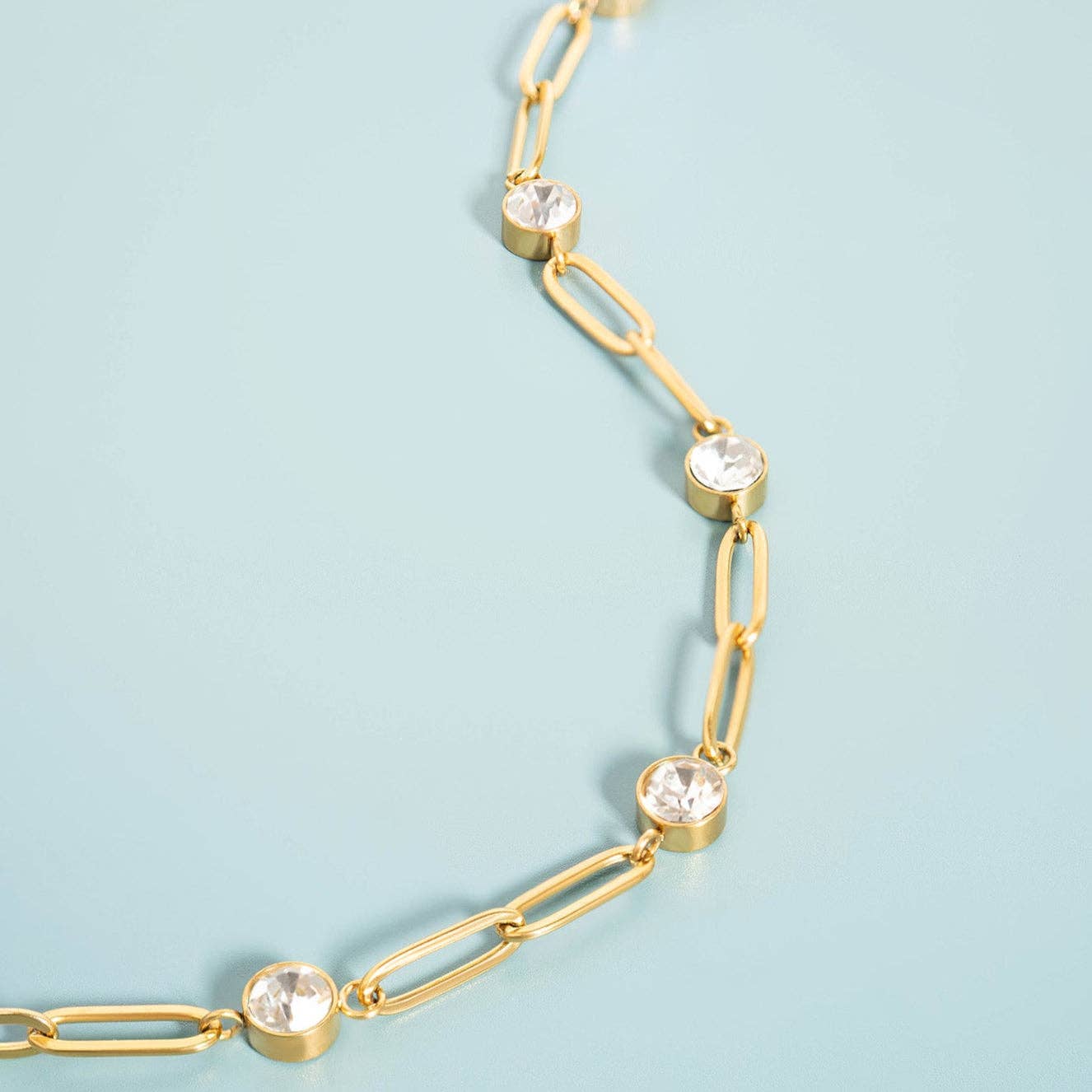 18K Gold PVD Station Stone Stone Paperclip Chain Bracelet: Stainless