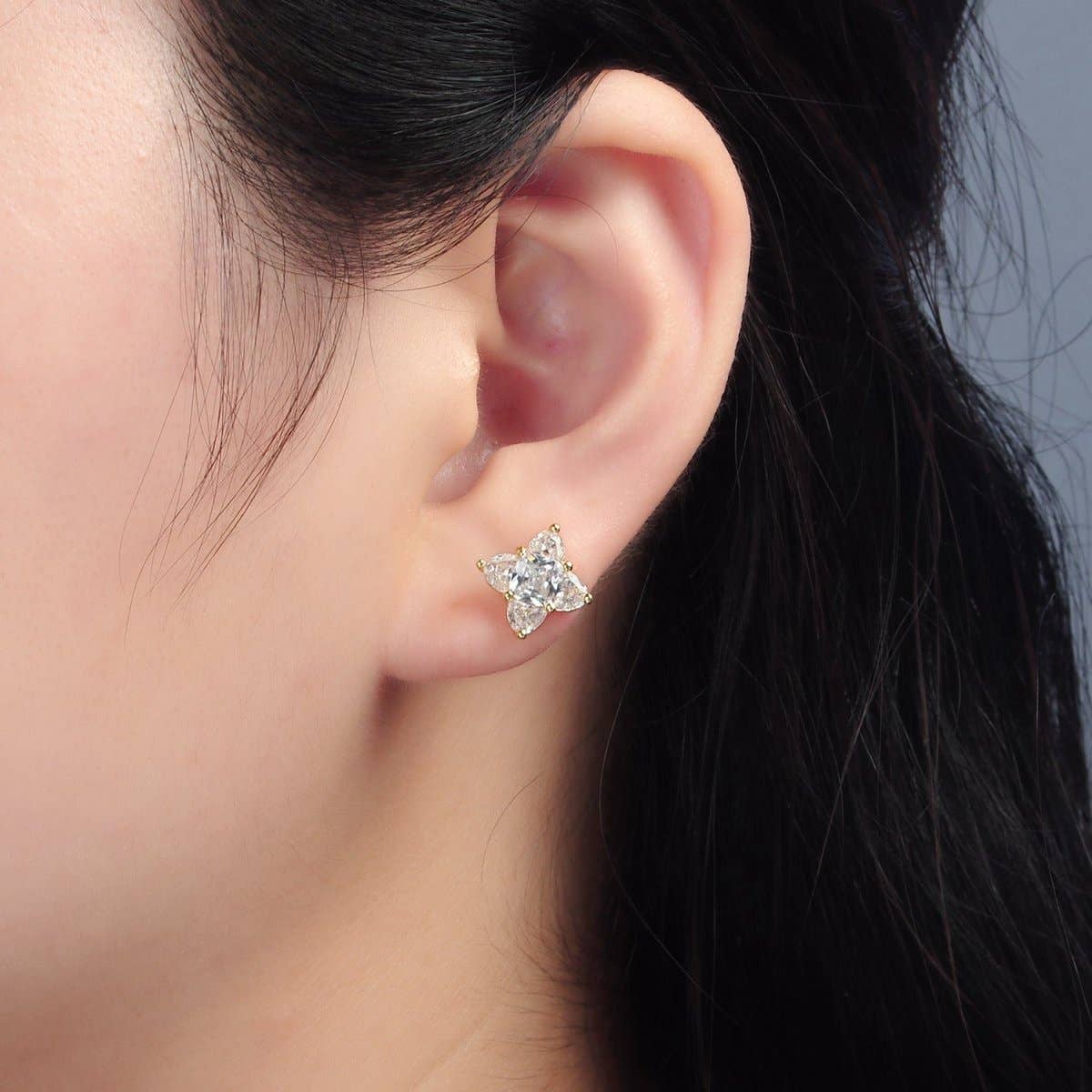 24K Gold Filled 8.8mm Clear CZ Geometric Flower CZ Stud Earrings | T302