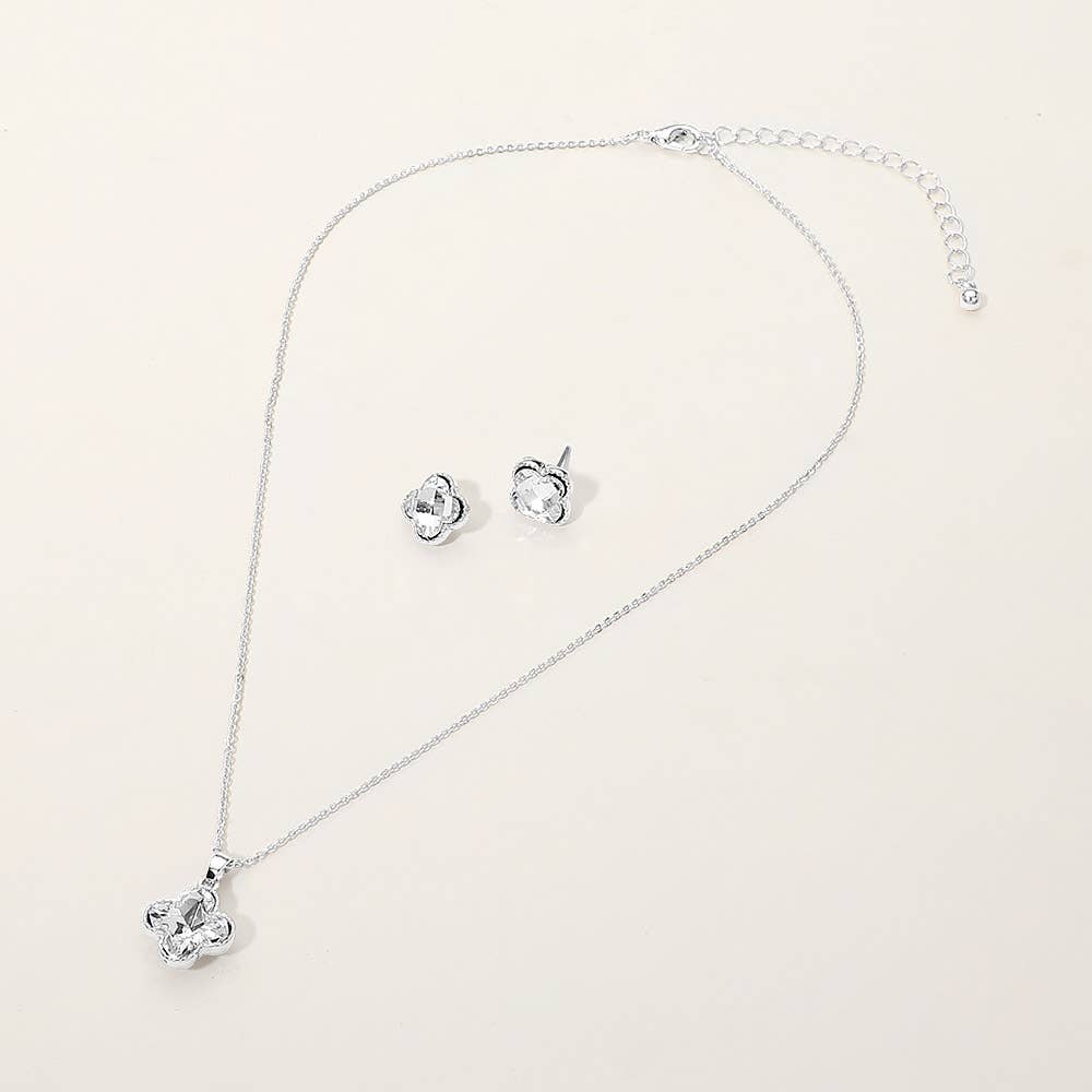 Gold Dipped Quatrefoil Stone Pendant Necklace: Clear,Gold