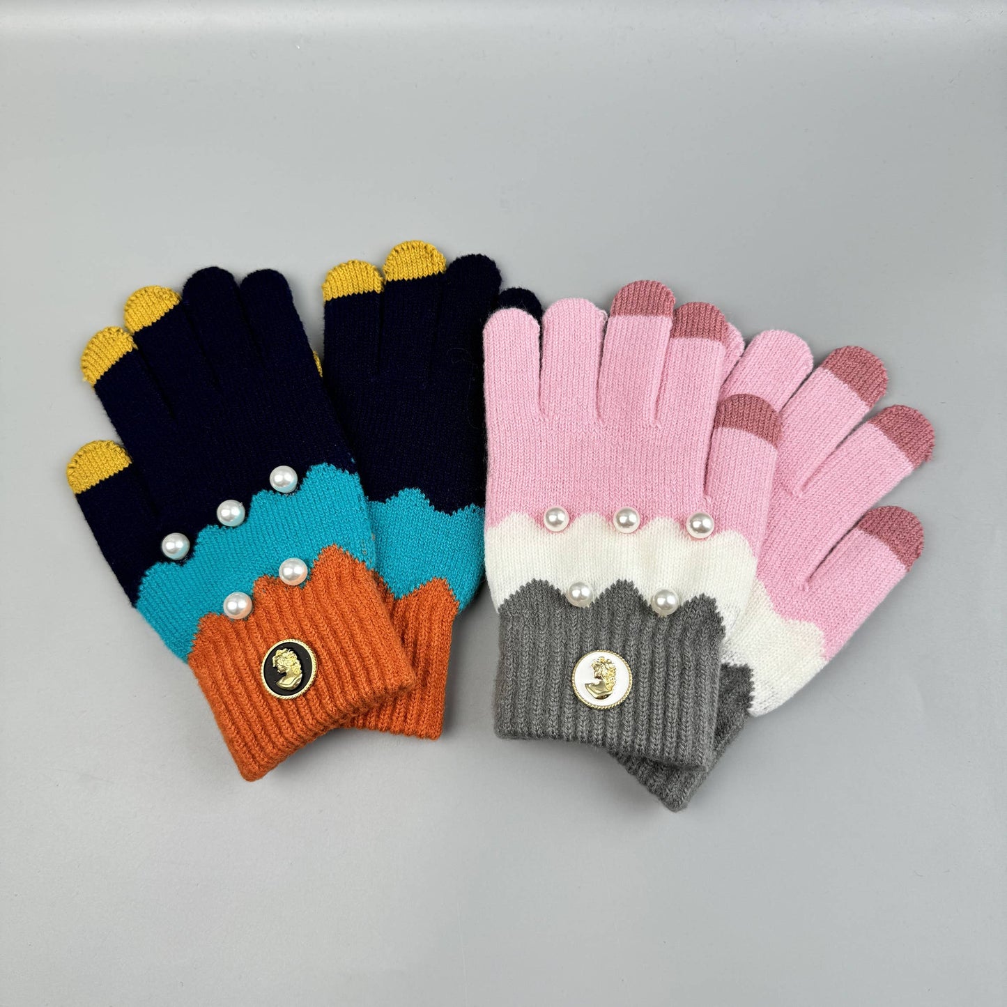 Pearl Color Matching Touch Screen Gloves : Pink
