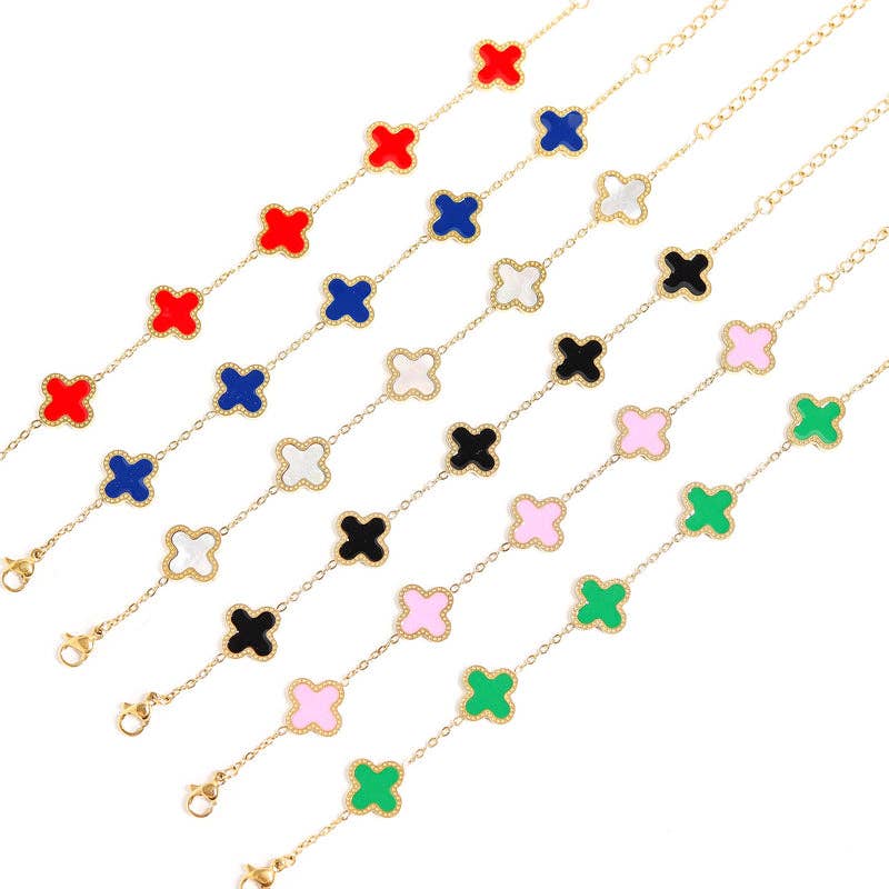18K Gold PVD Stainless Steel Lucky Clover Charm Bracelet: Pearl / Gold