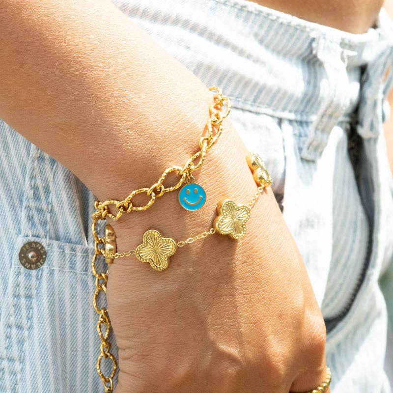18K Gold PVD Stainless Steel Lucky Clover Charm Bracelet: Pearl / Gold