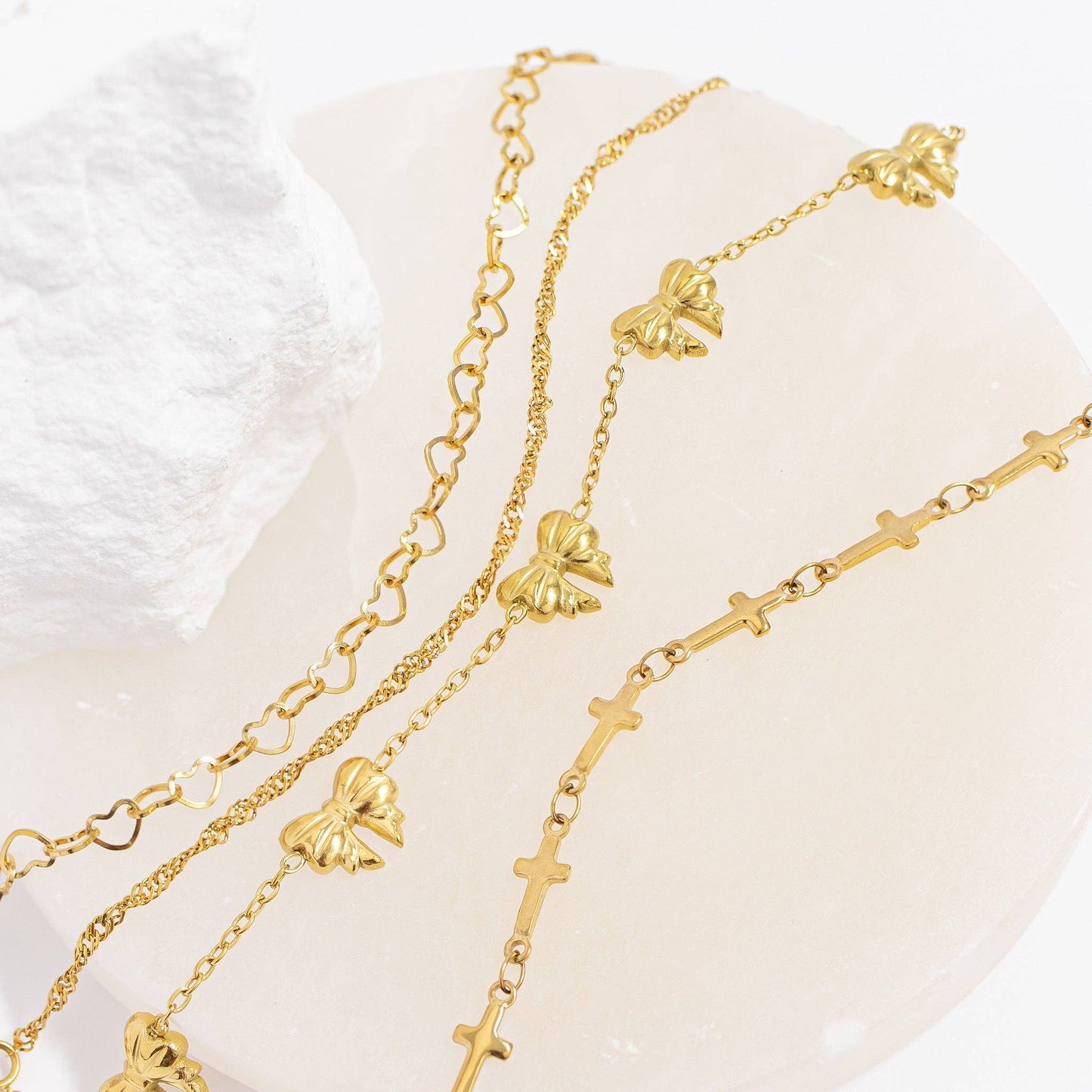 18K Gold PVD Stainless Steel Linked Heart Chain Bracelet: Stainless