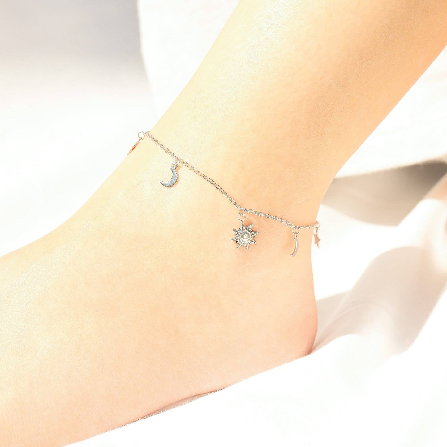 18K Gold PVD Stainless Steel Moon & Star Charm Anklet: Gold