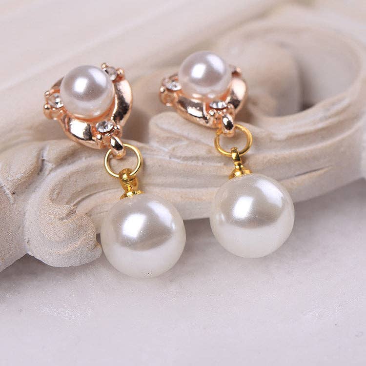 Pearl Alloy Clip On Earrings E8294: Silver