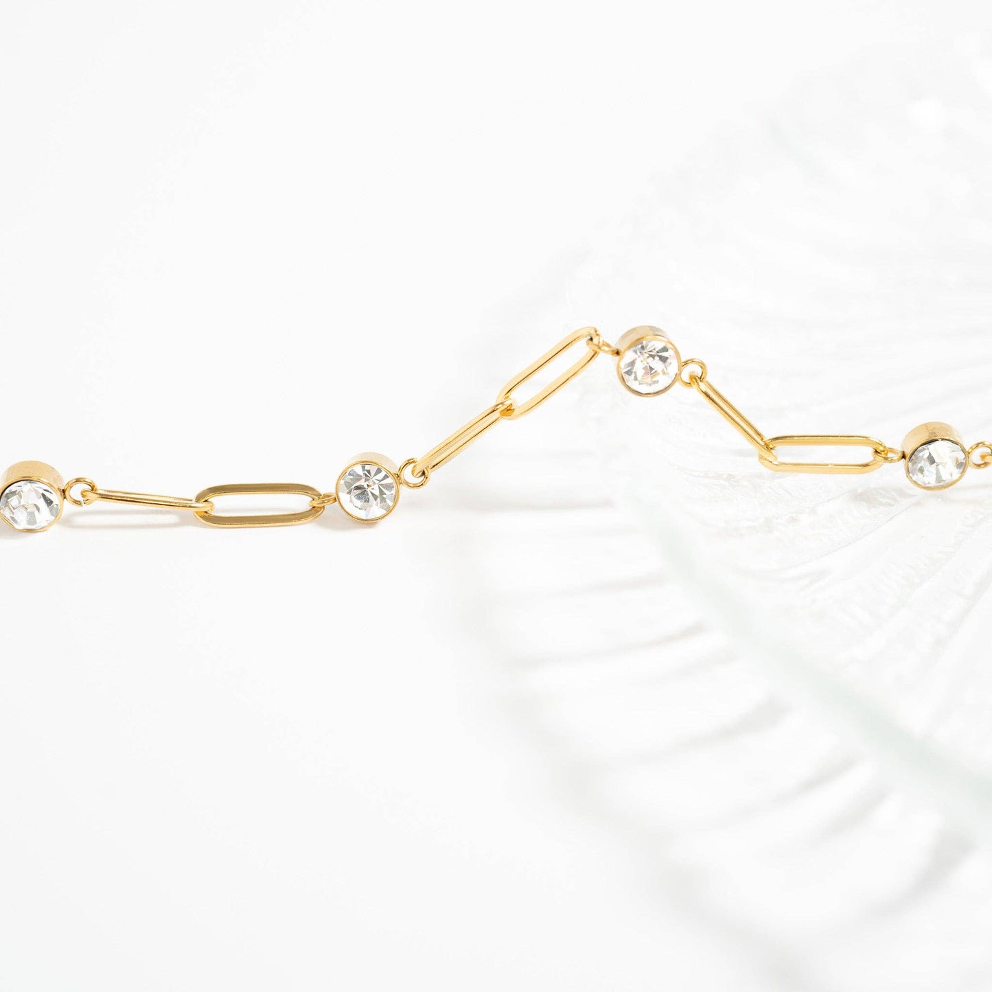 18K Gold PVD Station Stone Stone Paperclip Chain Bracelet: Stainless