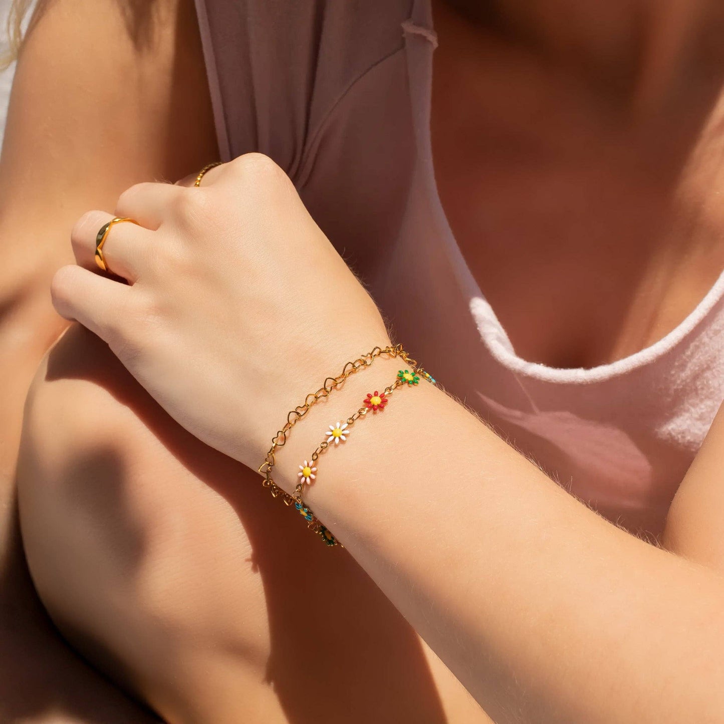 18K Gold PVD Stainless Steel Linked Heart Chain Bracelet: Stainless