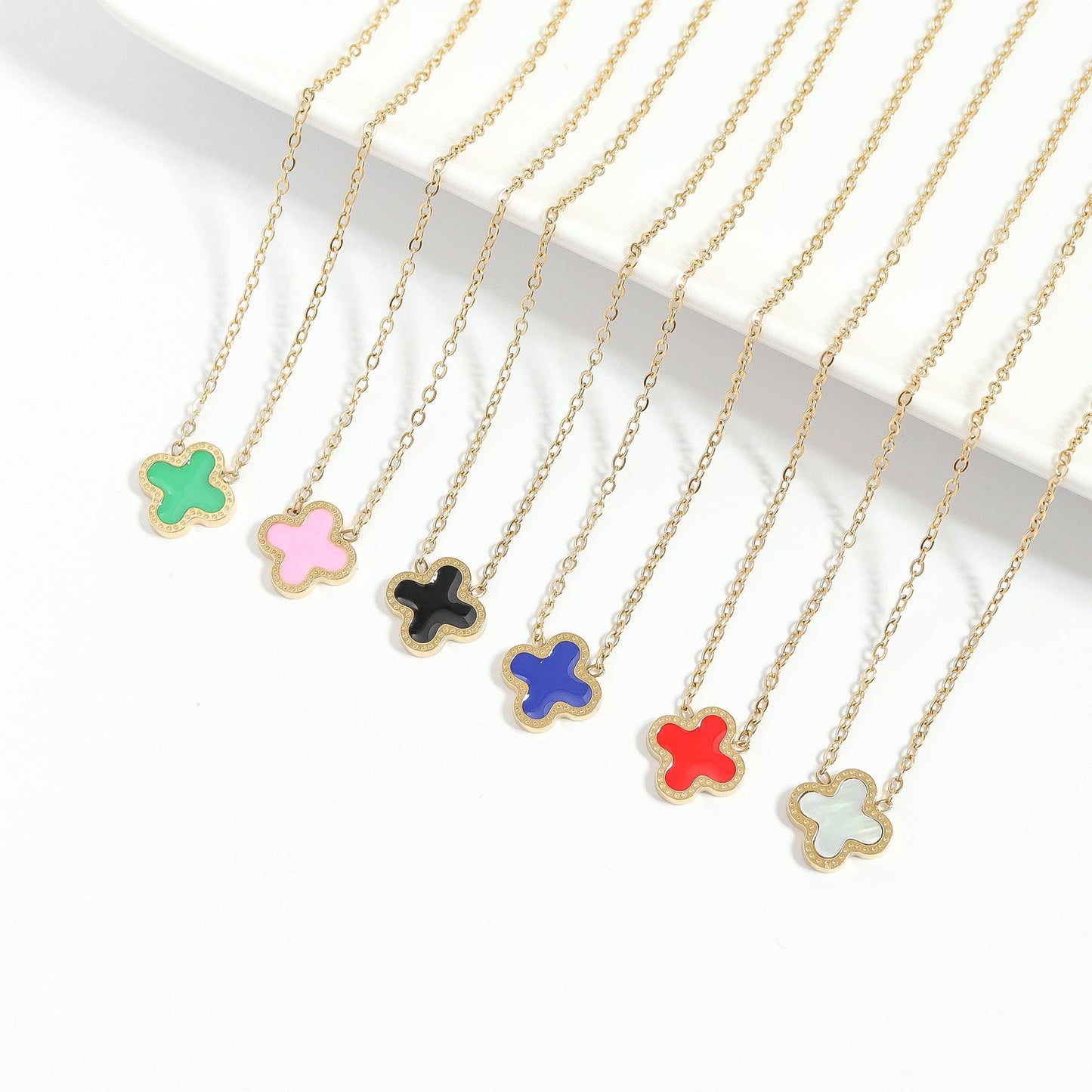 18K Gold PVD Stainless Steel Lucky Clover Charm Necklace: Black / Gold
