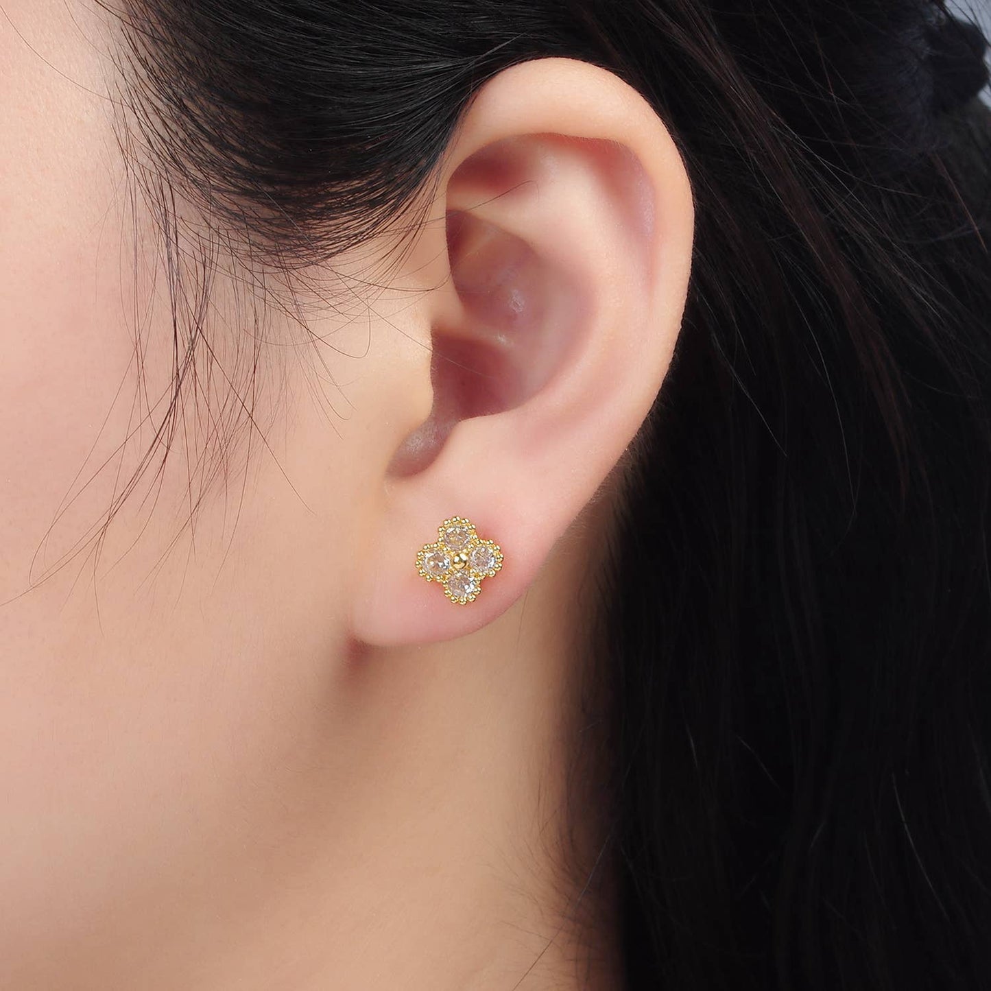 24K Gold Filled Fuchsia, Black, Clear Clover Stud Earring: Black